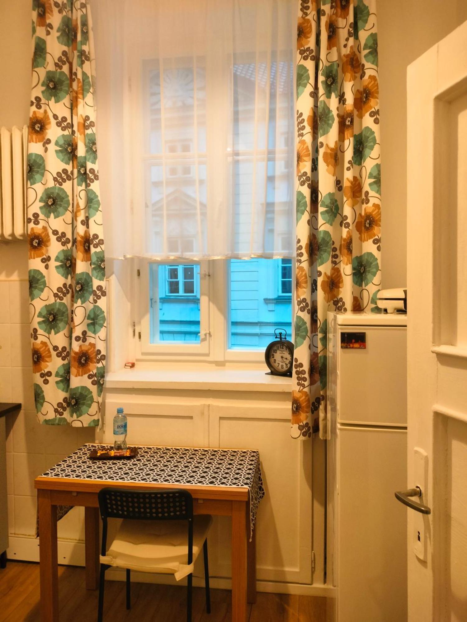 Przytulny Apartament Przy Barbakanie وارسو المظهر الخارجي الصورة